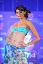 Model walk the ramp at Miss Maxim Bikini show in Mumbai on 15th Sept 2013 (243).JPG